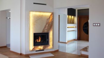 <b>Sorszám:</b> 374 <br>
<b>Méret:</b> 150 x 65 x 280 cm (szélesség x mélység x magasság)<br>
<b>Teljesítmény:</b> 16 kW<br>